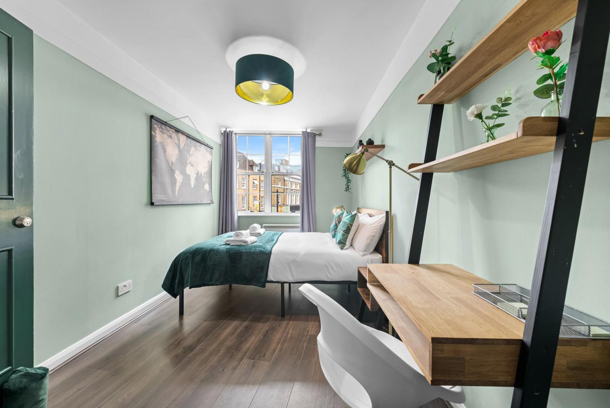 Chic 2 Bedroom Apartment Near Liverpool Street By Gold Stays London Exterior photo